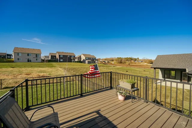 $529,000 | 179 Stonelake Drive Southeast, Rochester, MN 55904