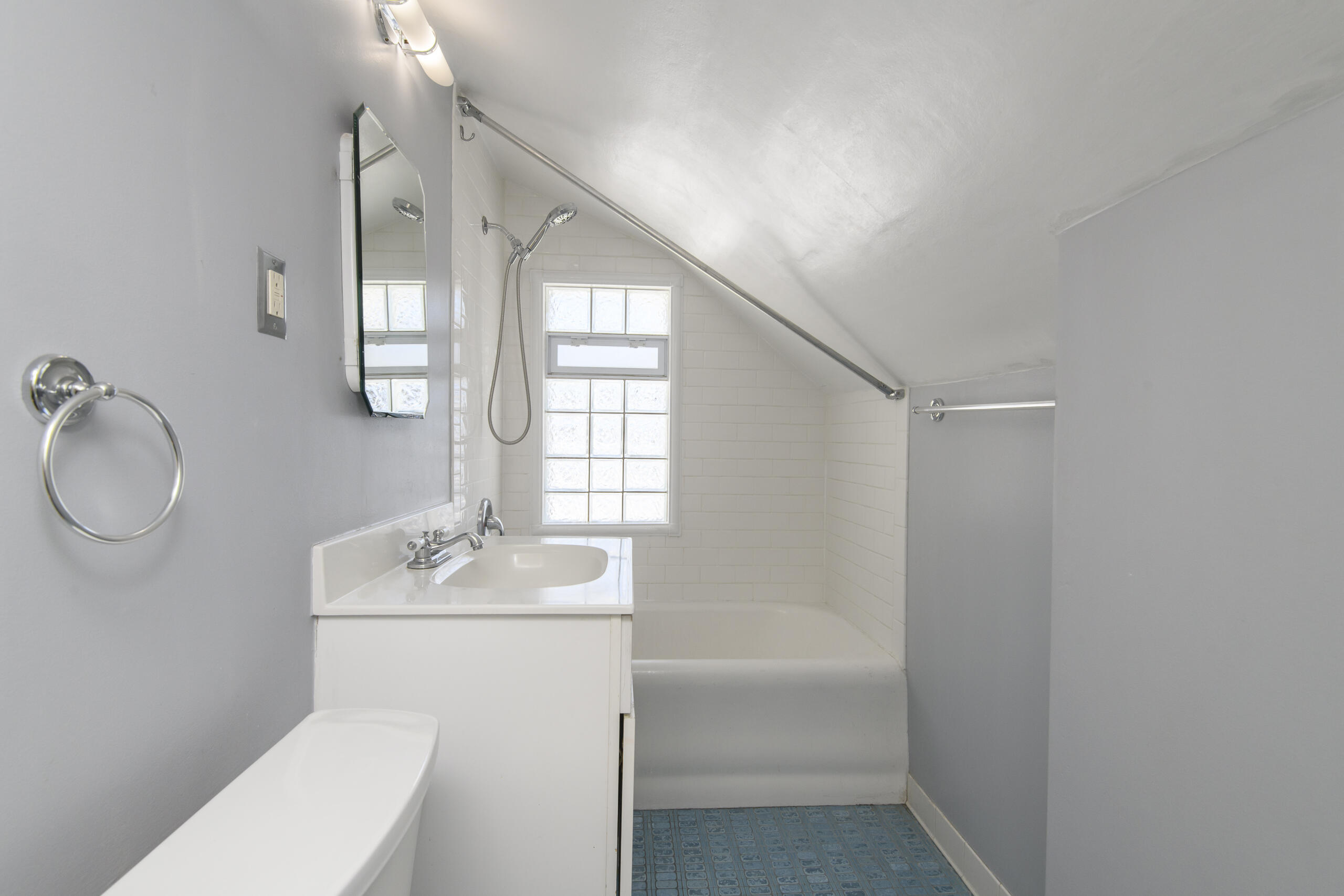 2928 North 75th Street Milwaukee, WI 53210 - Photo 32 of 41 2928 N 75th-32