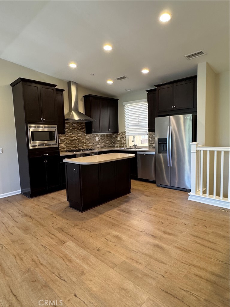 60 Waterleaf Irvine, CA 92620 - Photo 2 of 10