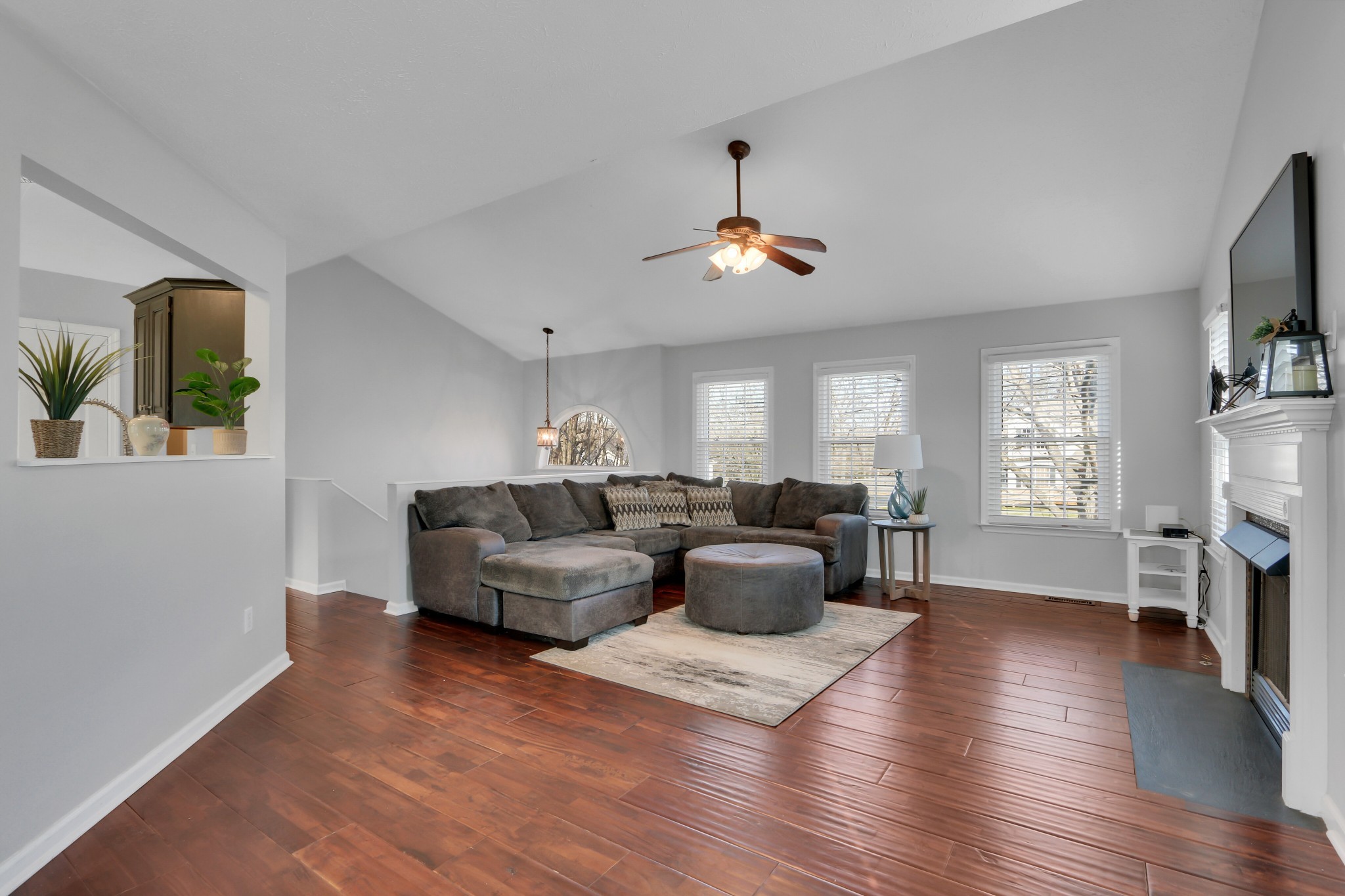 3737 Jay Lane Spring Hill, TN 37174 - Photo 7 of 44 Gallery Image 7