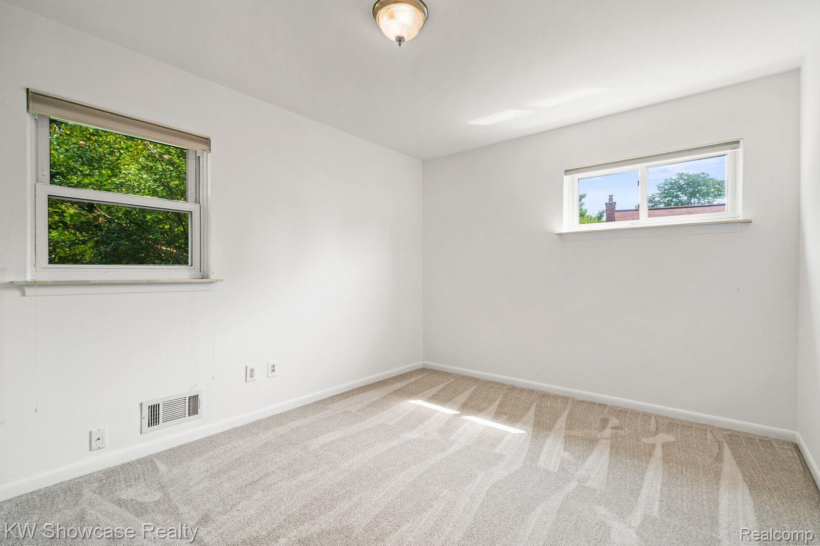 31729 Marblehead Road Farmington, MI 48336 - Photo 11 of 20 Gallery Image 11