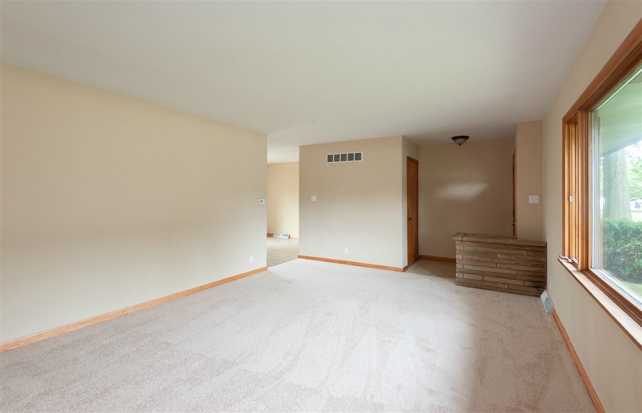 17446 Cleveland Road South Bend, IN 46635 - Photo 8 of 18