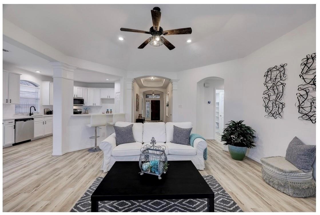 10531 Oleander Point Drive Houston, TX 77095 - Photo 11 of 24
