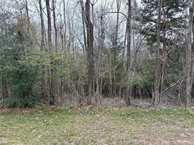 $249,900 | 265 Fox Lane, Onalaska, TX 77360