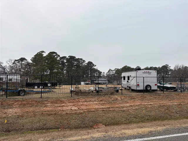 $249,900 | 265 Fox Lane, Onalaska, TX 77360