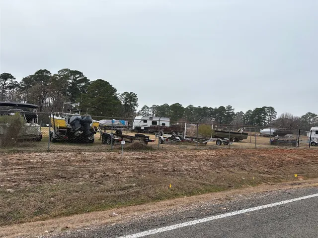 $249,900 | 265 Fox Lane, Onalaska, TX 77360