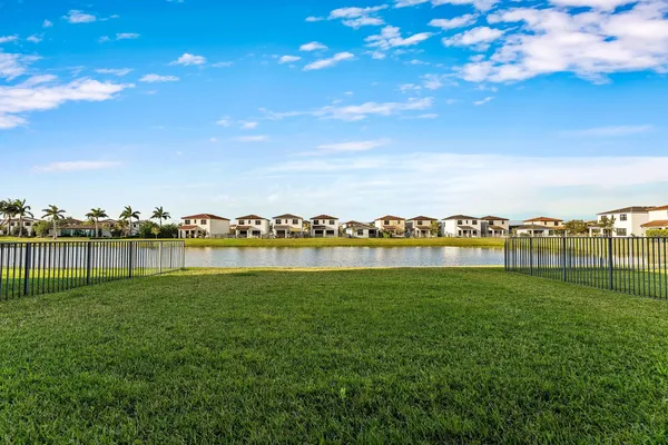 $545,000 | 16235 Sandy Shore Drive, Westlake, FL 33470