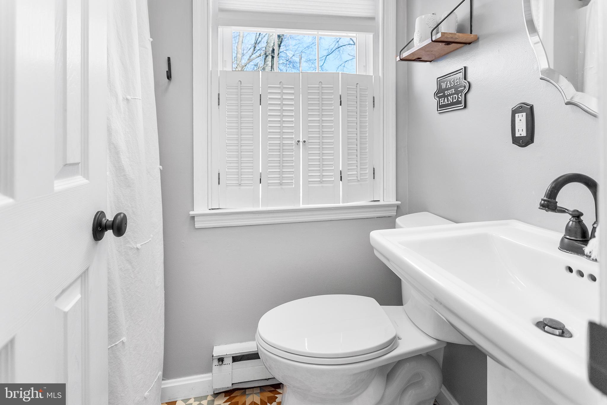 207 Cooper Drive Wallingford, PA 19086 - Photo 15 of 37
