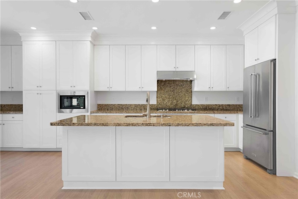 134 Working Ranch Irvine, CA 92602 - Photo 4 of 32