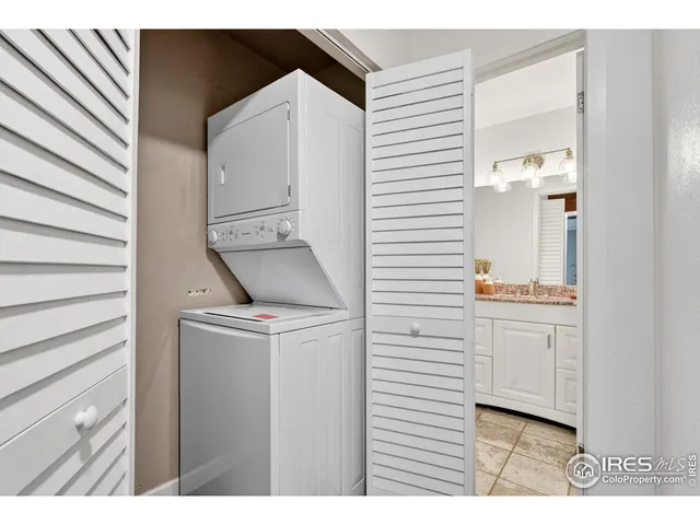 a view of washer and dryer