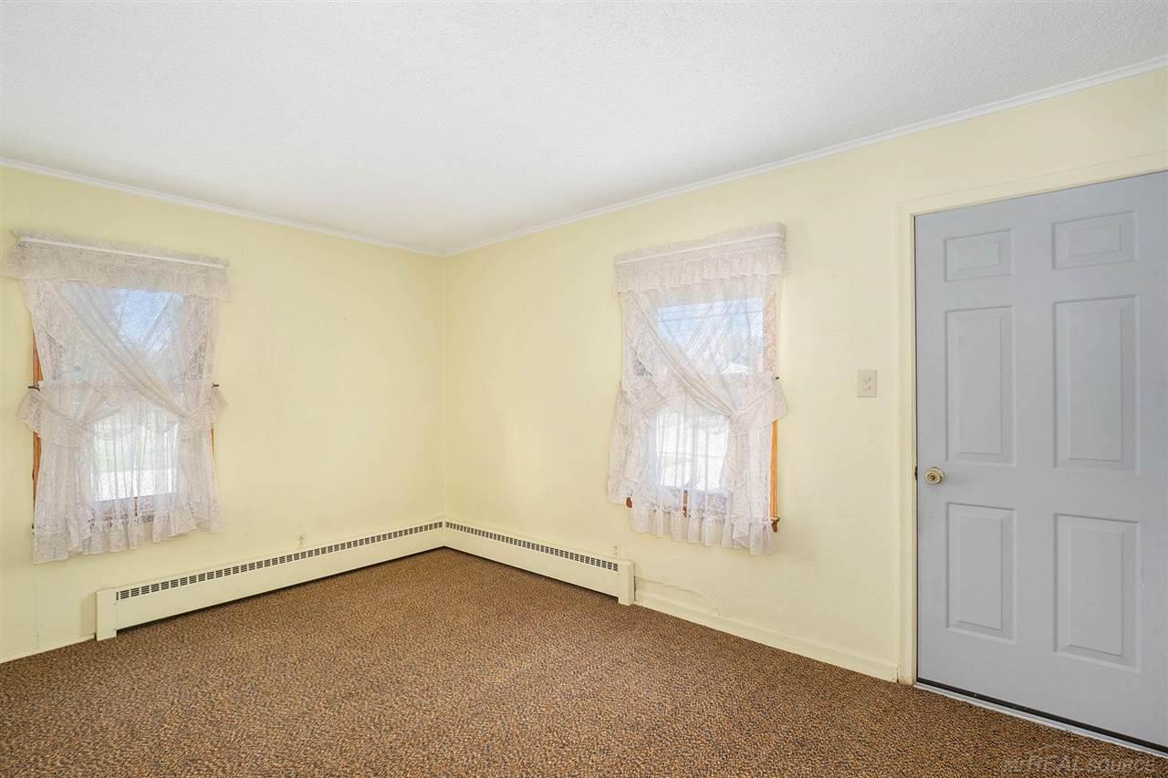 11121 Engleman Road Warren, MI 48089 - Photo 16 of 30
