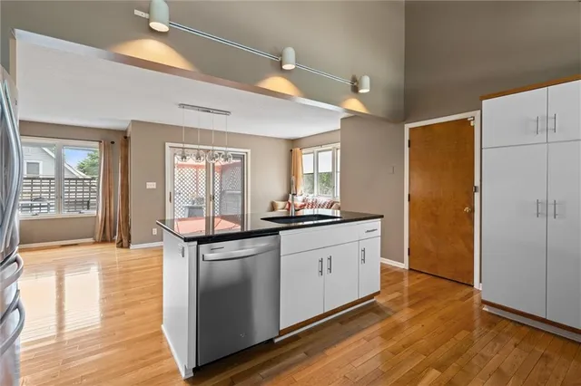 $355,000 | 3009 South Viking Court, Independence, MO 64057