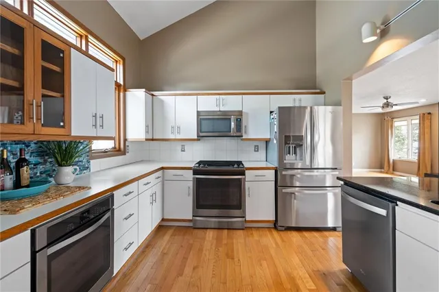 $355,000 | 3009 South Viking Court, Independence, MO 64057