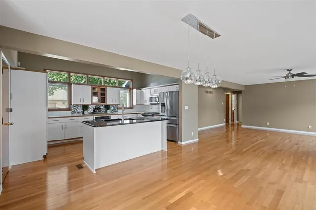 $355,000 | 3009 South Viking Court, Independence, MO 64057