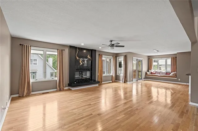 $355,000 | 3009 South Viking Court, Independence, MO 64057