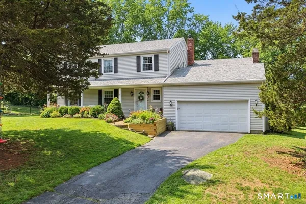 $599,000 | 15 Ferry View Drive, Ledyard, CT 06335