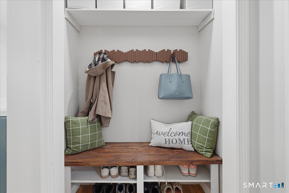 15 Ferry View Drive Ledyard, CT 06335 - Photo 4 of 40