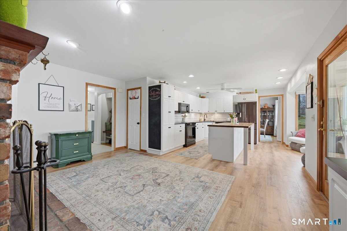 15 Ferry View Drive Ledyard, CT 06335 - Photo 6 of 40