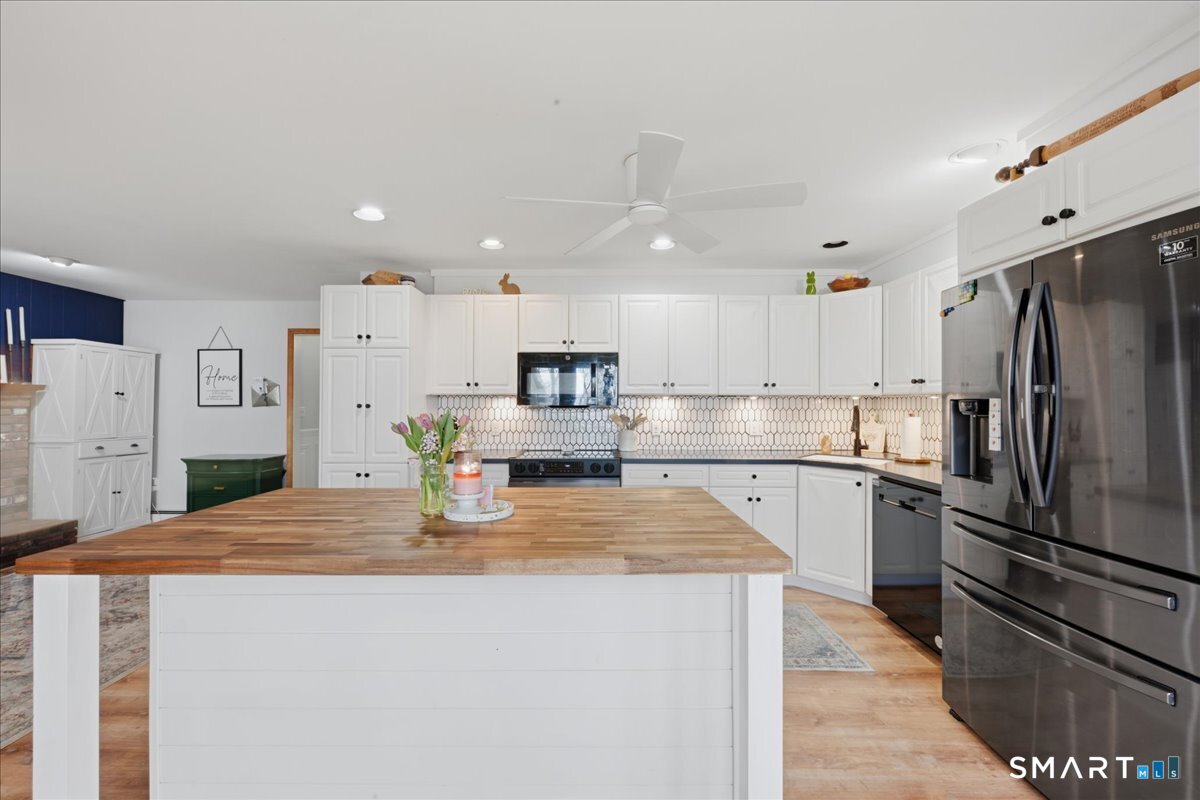 15 Ferry View Drive Ledyard, CT 06335 - Photo 7 of 40