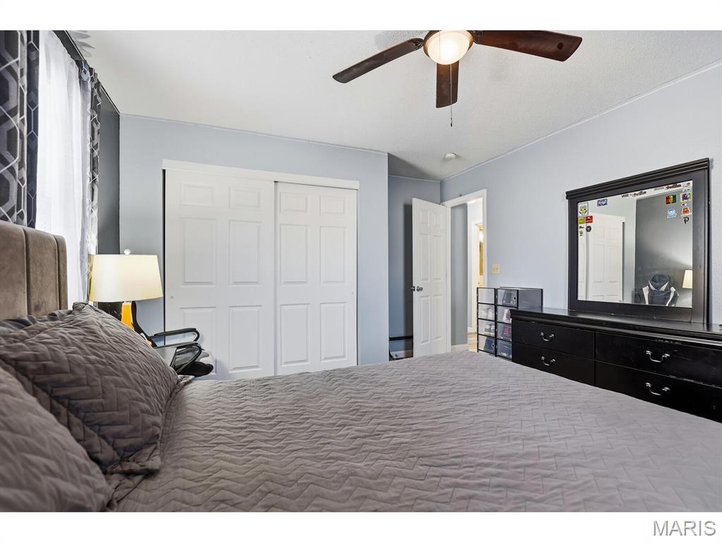 1925 Chevy Drive Belleville, IL 62221 - Photo 29 of 33