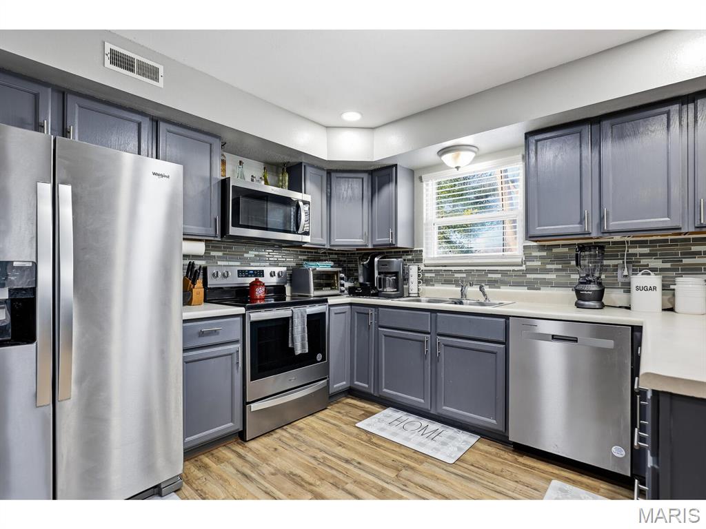 1925 Chevy Drive Belleville, IL 62221 - Photo 4 of 33