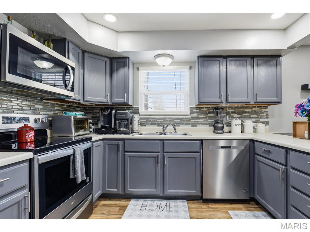 1925 Chevy Drive Belleville, IL 62221 - Photo 5 of 33