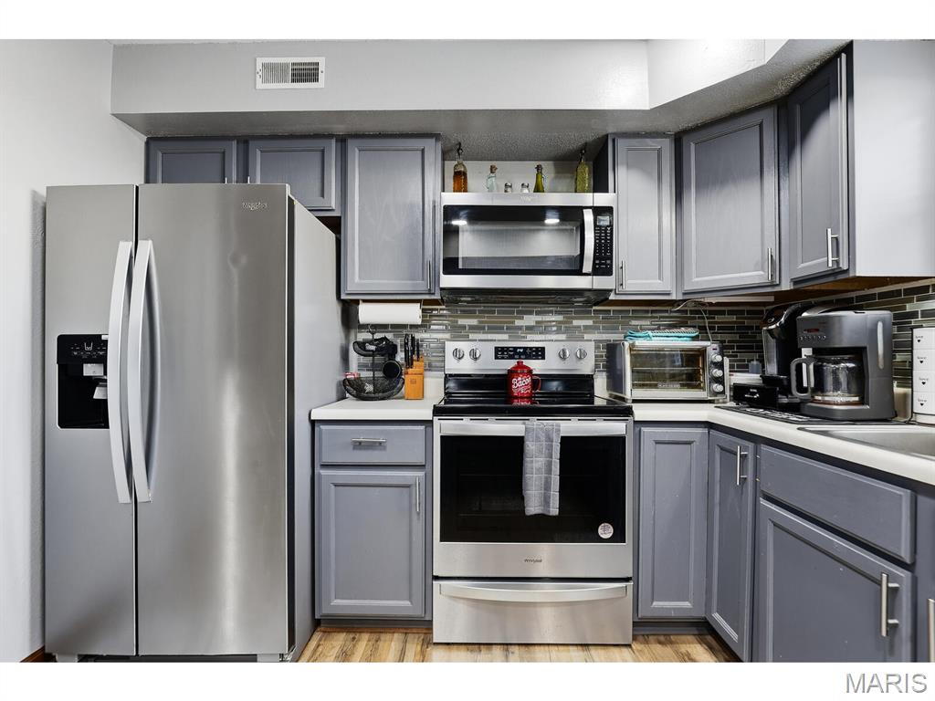 1925 Chevy Drive Belleville, IL 62221 - Photo 6 of 33