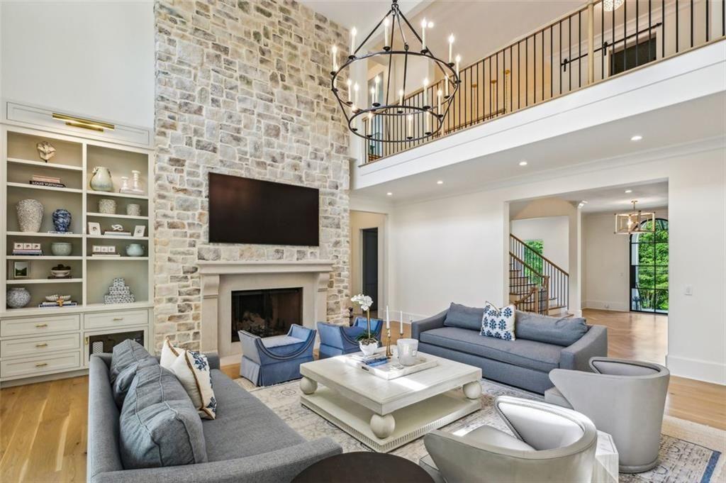 3379 Rennes Drive Northeast Brookhaven, GA 30319 - Photo 10 of 41