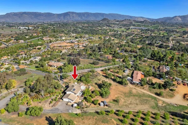 $899,000 | 13747-49 Little Pond Road, Valley Center, CA 92082