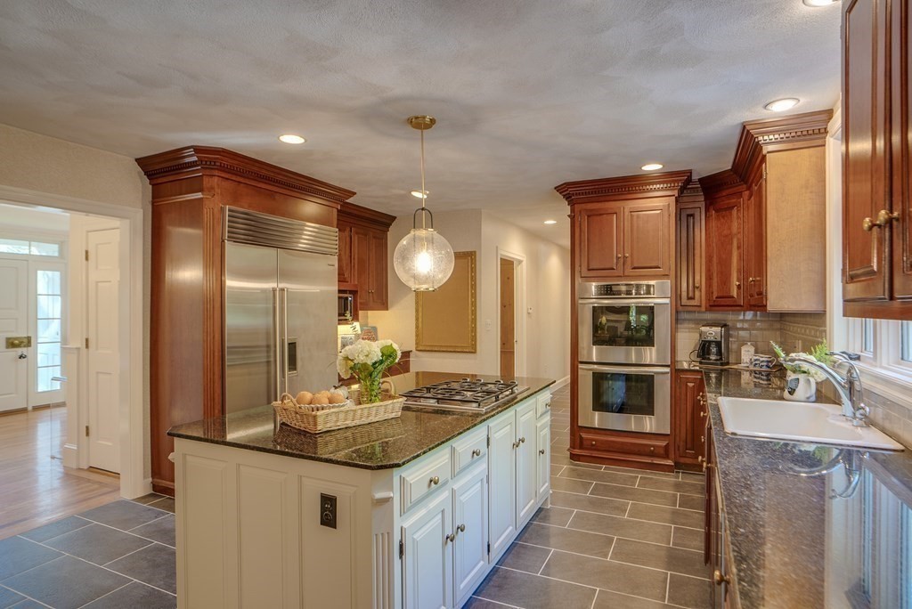10 Hitchcock Farm Road Andover, MA 01810 - Photo 16 of 42 Gallery Image 16