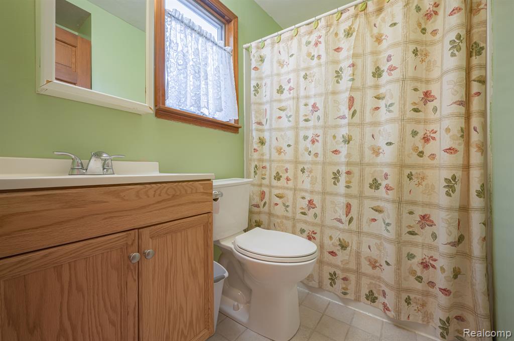 9024 Parshallville Road Fenton, MI 48430 - Photo 23 of 30