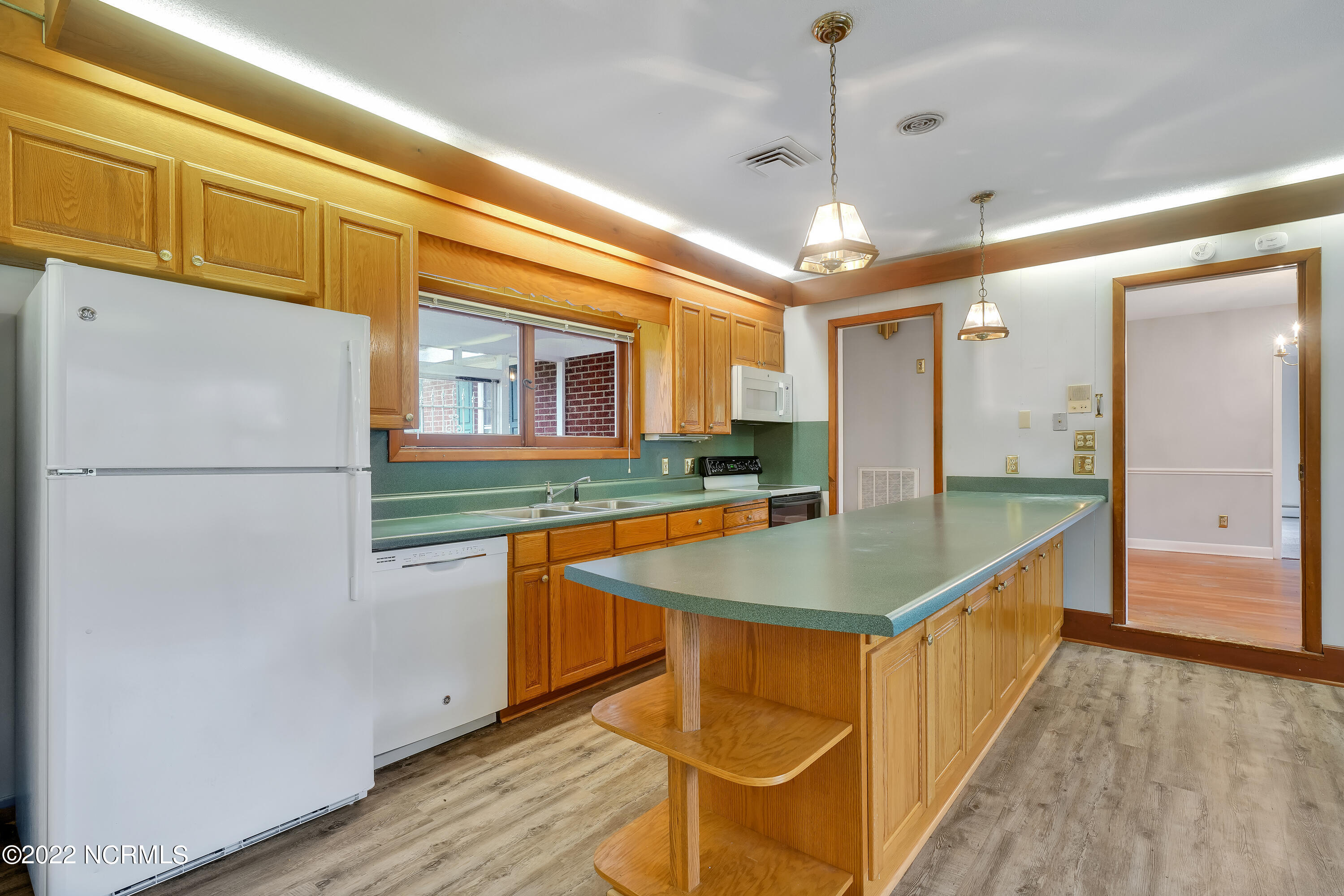 816 Cascade Road Wilmington, NC 28409 - Photo 10 of 32 816CascadeRoad-16