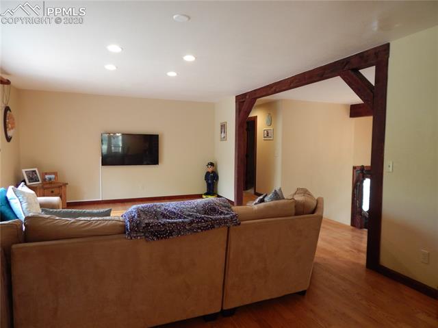 1425 Timber Valley Road Colorado Springs, CO 80919 - Photo 8 of 43