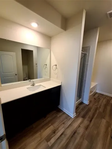 $2,495 | 104 Lady Bird Court, Venus, TX 76084