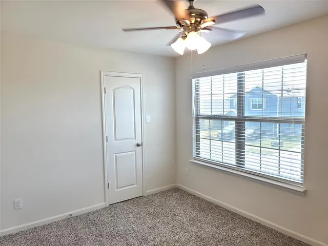 $2,495 | 104 Lady Bird Court, Venus, TX 76084