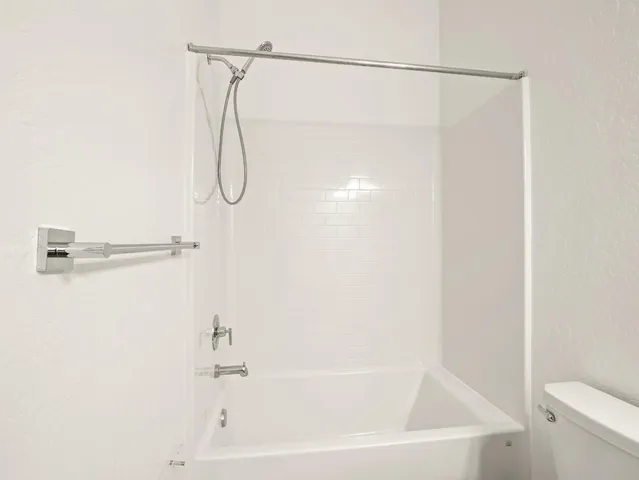 $525,000 | 336 East Tyler Court, Visalia, CA 93291