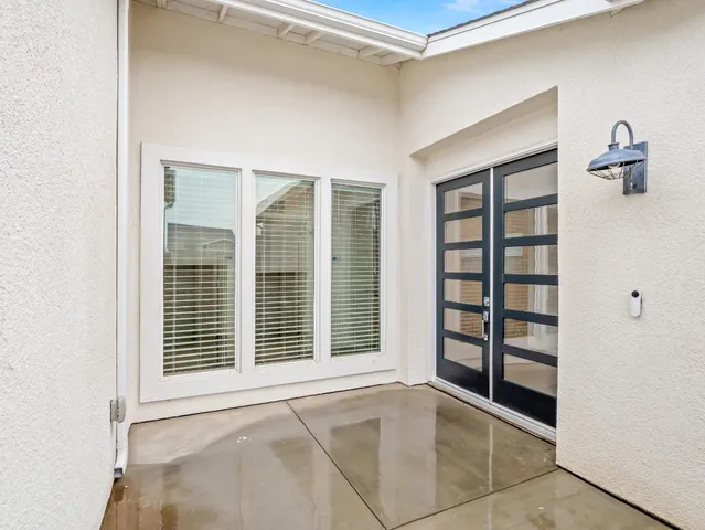 $525,000 | 336 East Tyler Court, Visalia, CA 93291