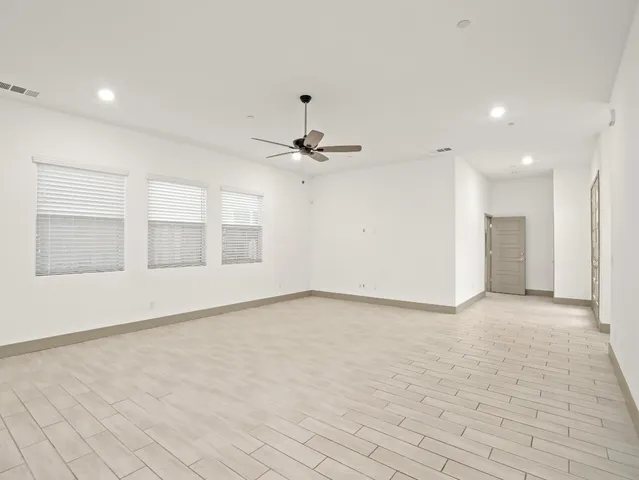 $525,000 | 336 East Tyler Court, Visalia, CA 93291