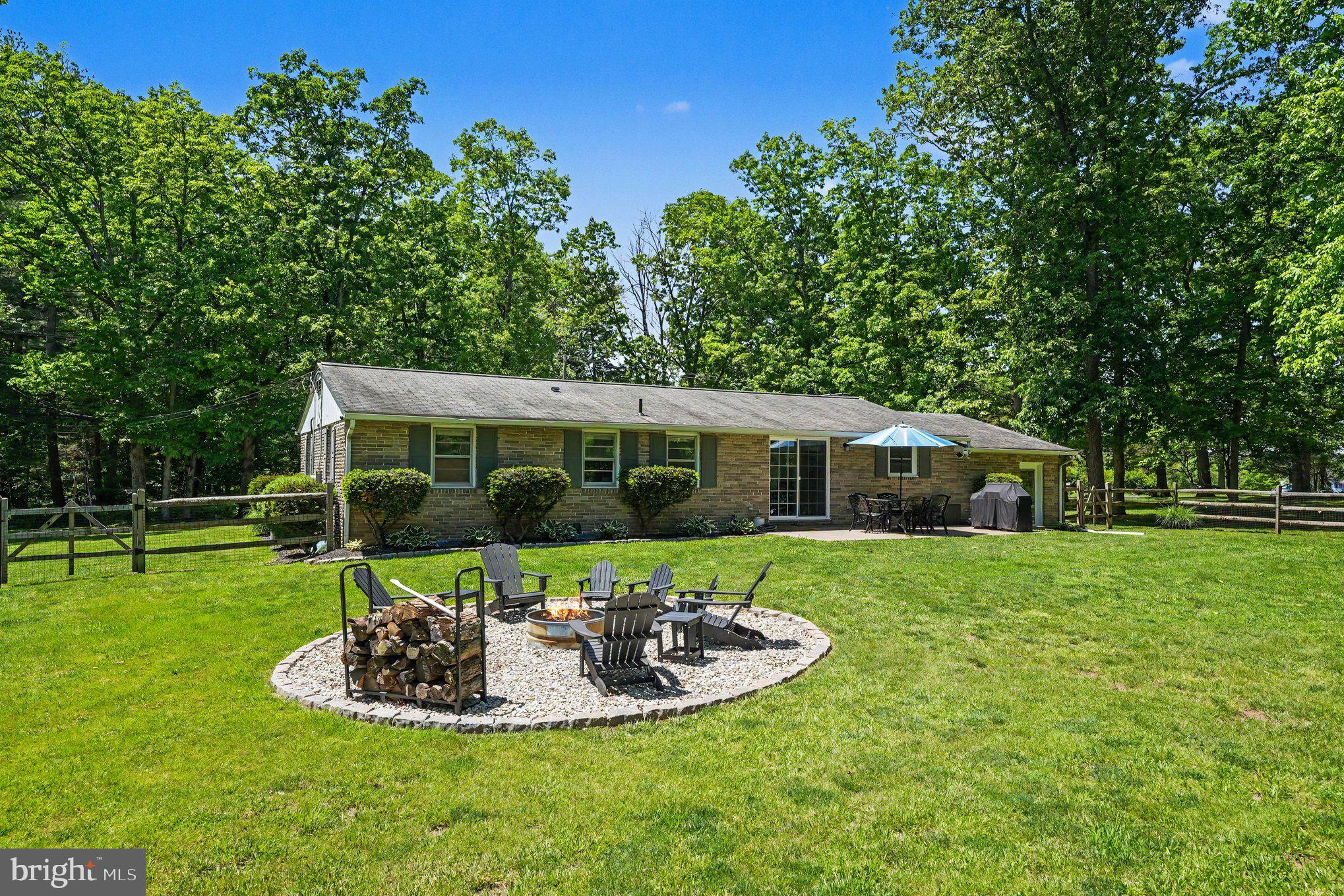 621 Elephant Road Perkasie, PA 18944 - Photo 3 of 32 Gallery Image 3