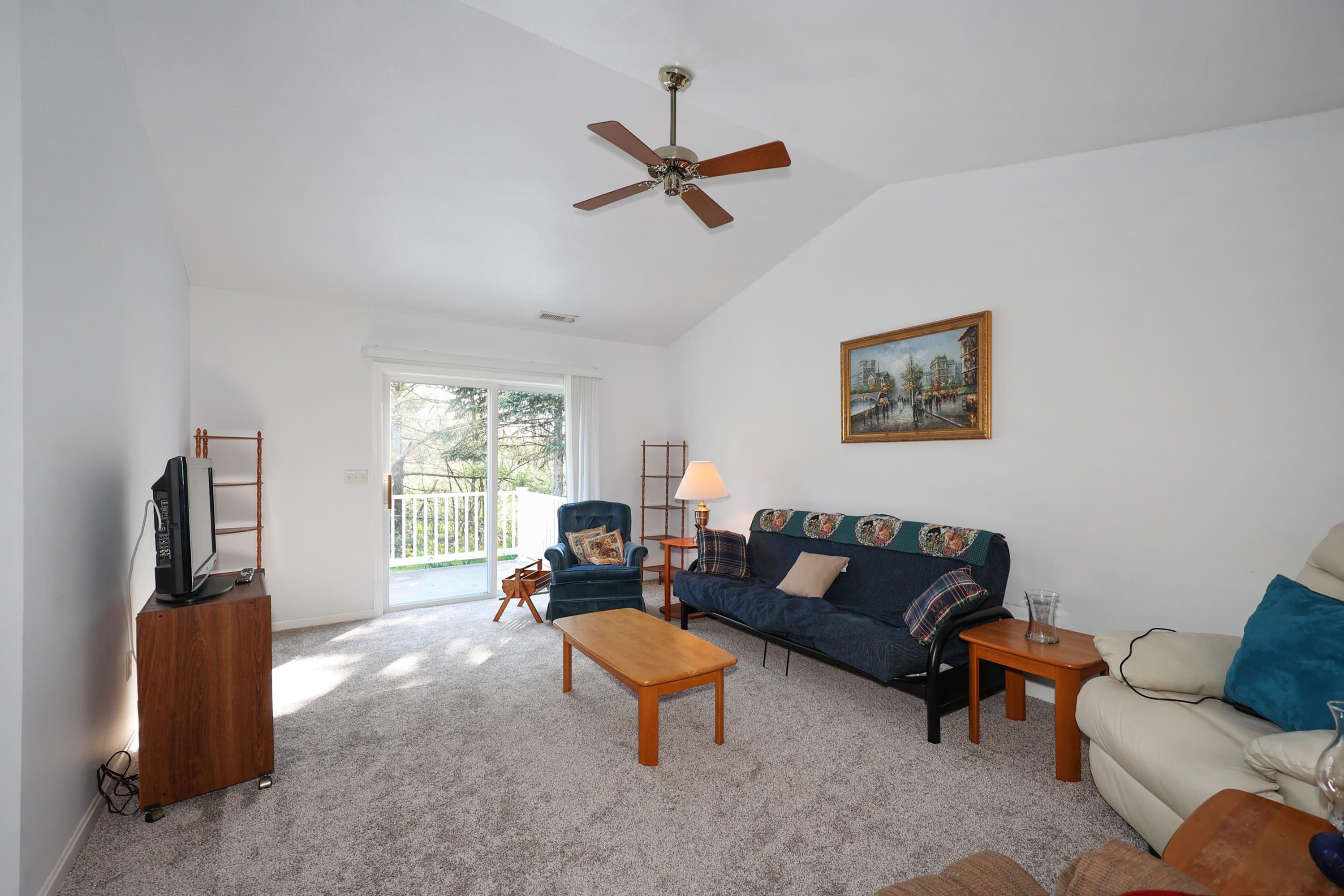 491 Mammoth Road, Unit 18 Londonderry, NH 03053 - Photo 11 of 23