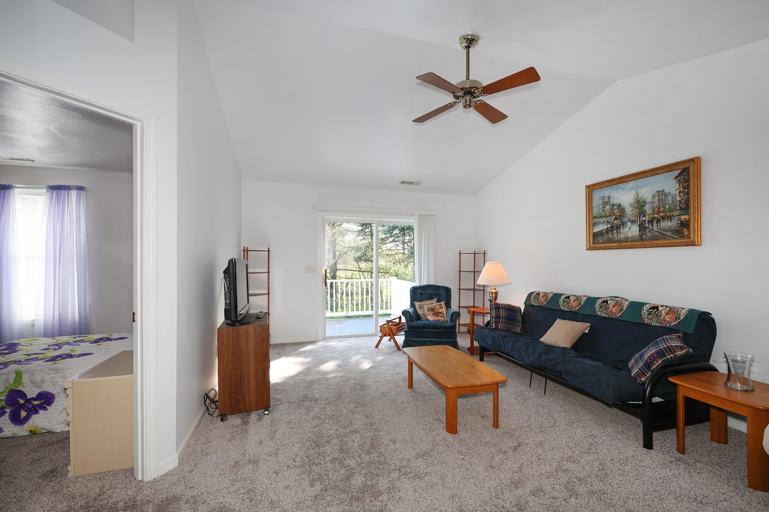 491 Mammoth Road, Unit 18 Londonderry, NH 03053 - Photo 12 of 23