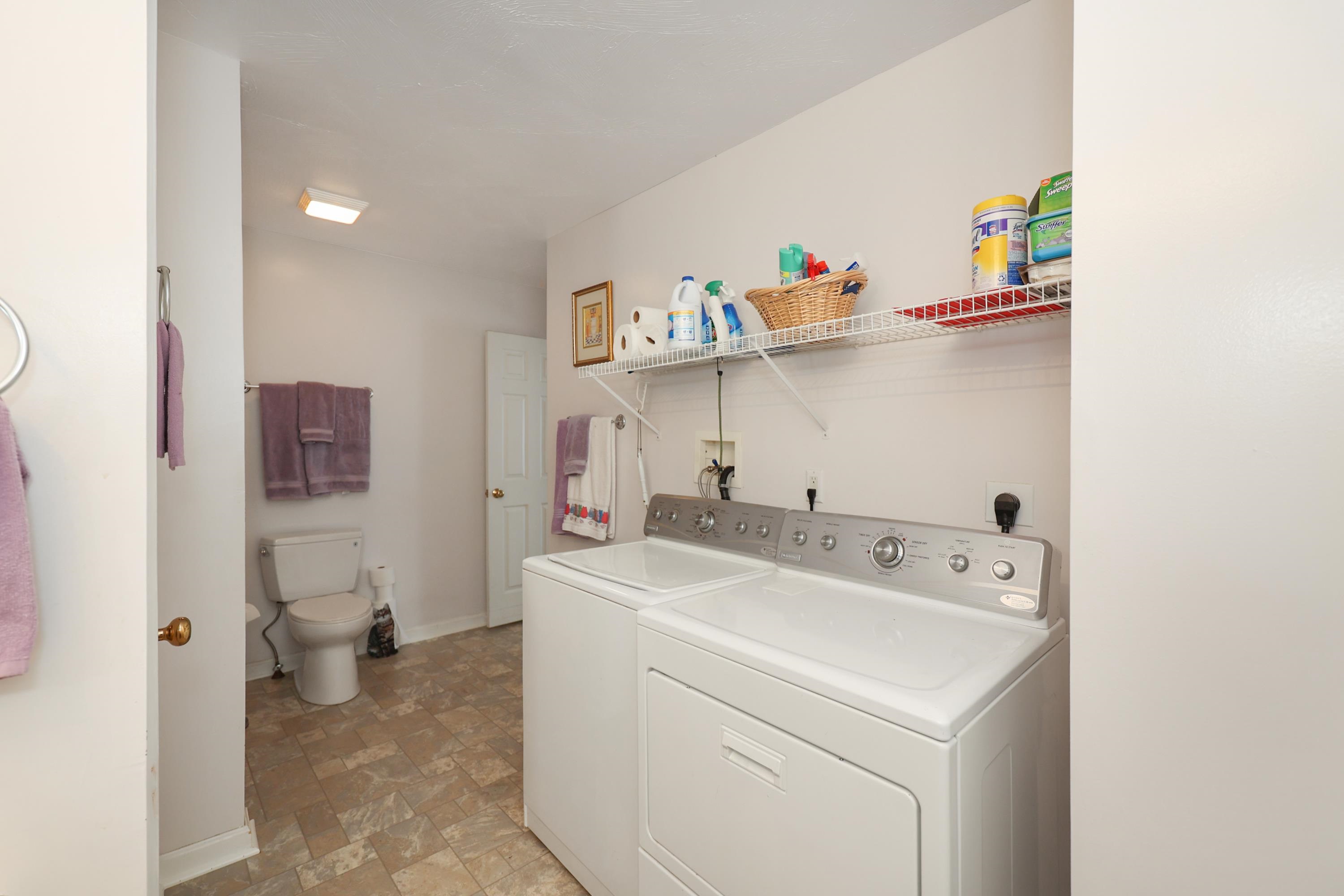 491 Mammoth Road, Unit 18 Londonderry, NH 03053 - Photo 15 of 23