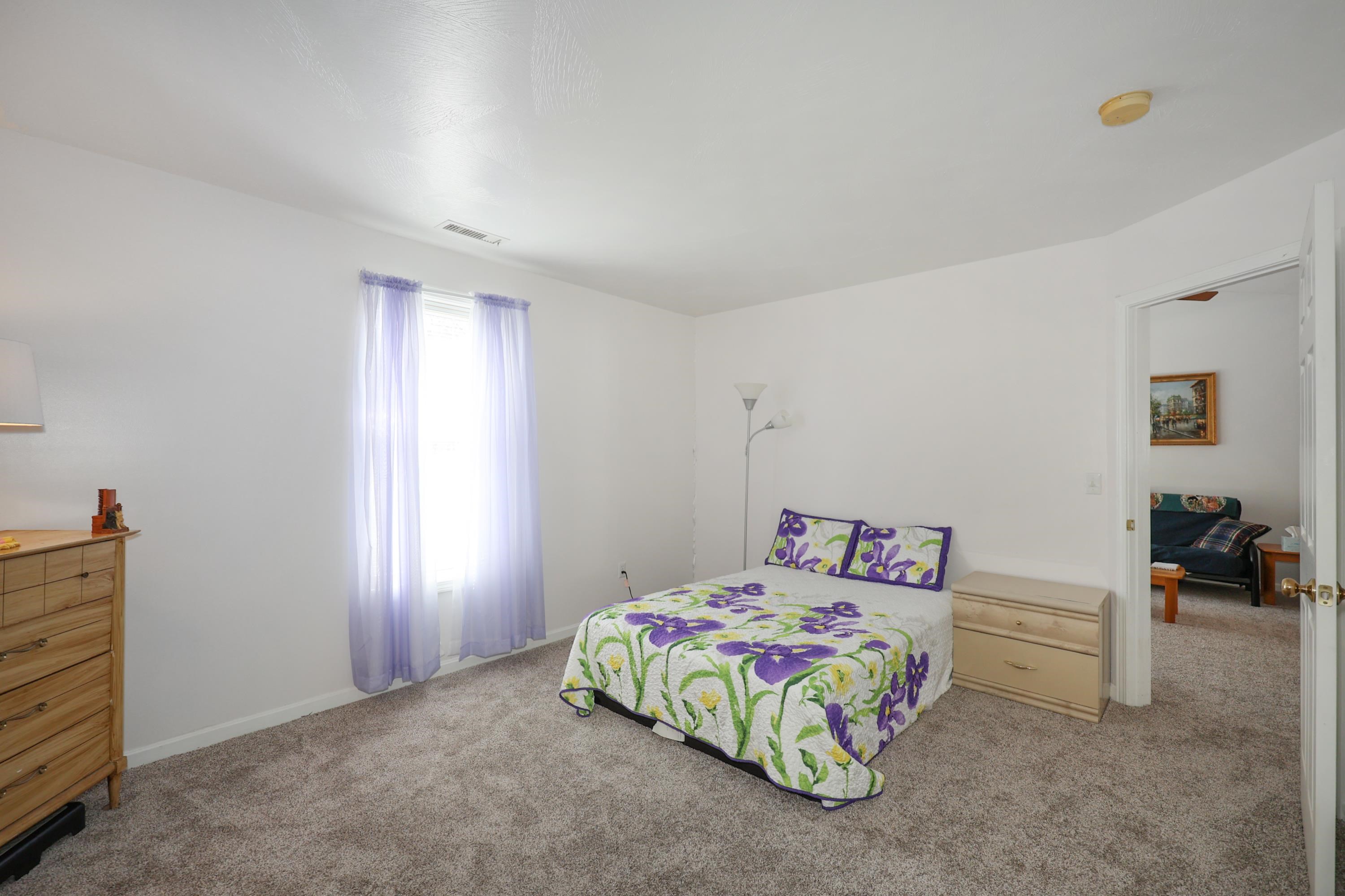 491 Mammoth Road, Unit 18 Londonderry, NH 03053 - Photo 18 of 23