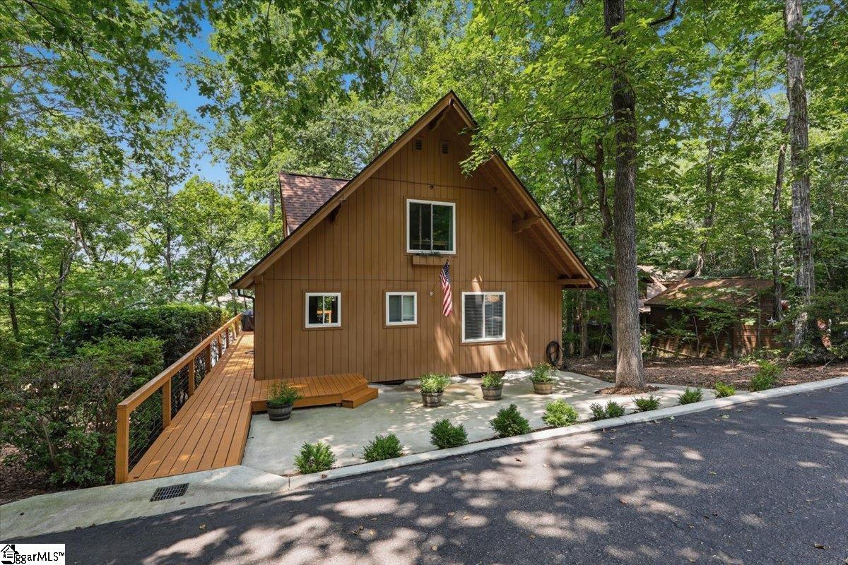 890 Cartee Road Seneca, SC 29678 - Photo 2 of 48 Gallery Image 2