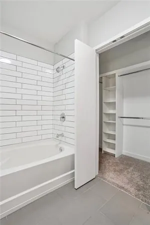 $4,800 | 1000 Girod Street, Unit PH2, New Orleans, LA 70113