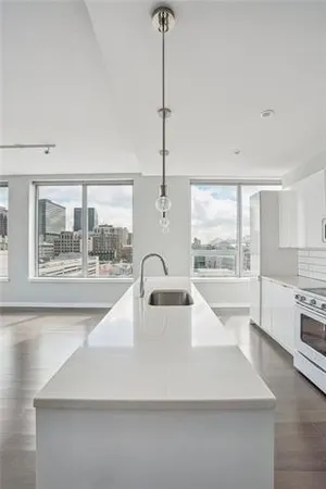 $4,800 | 1000 Girod Street, Unit PH2, New Orleans, LA 70113