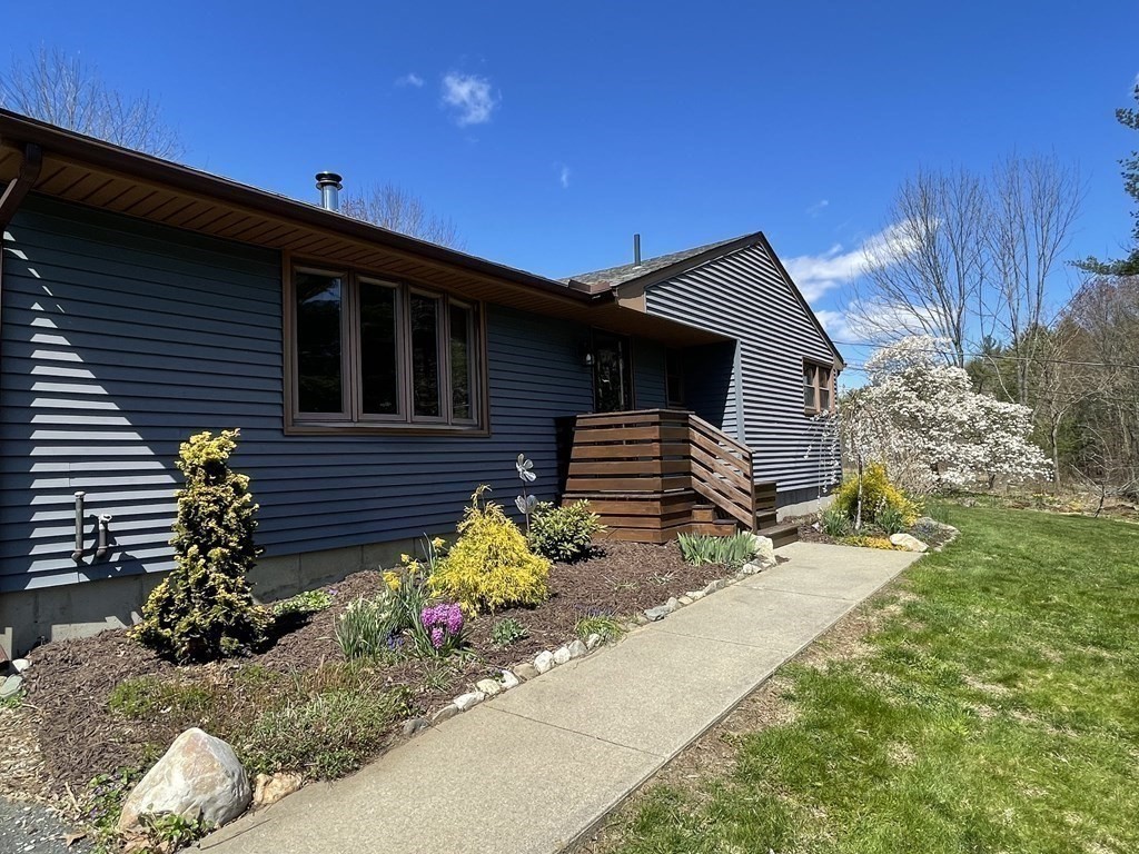 233 Haydenville Road Whately, MA 01093 - Photo 3 of 42