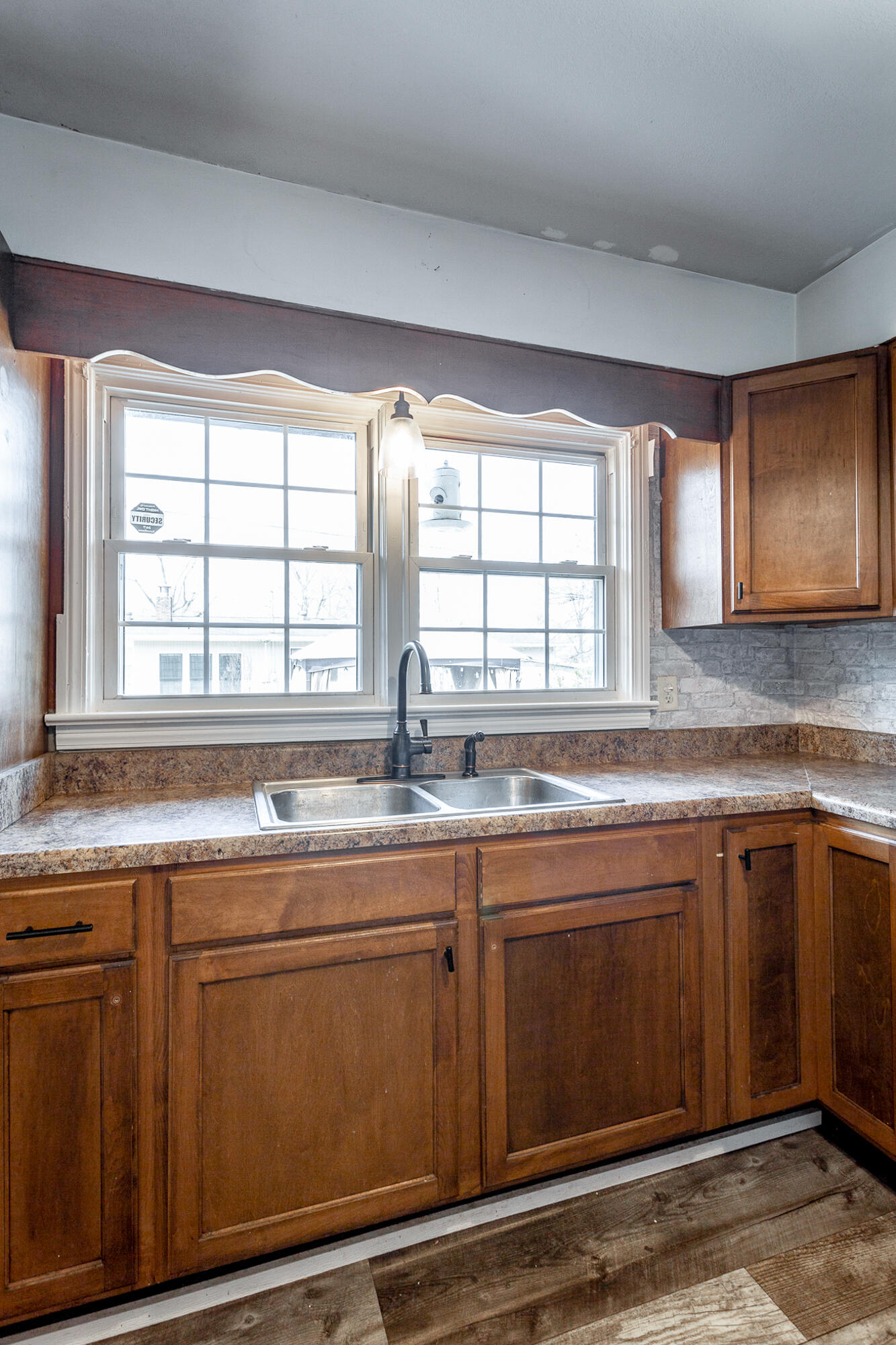 1037 Lansdell Road East Ridge, TN 37412 - Photo 25 of 35 Kitchen