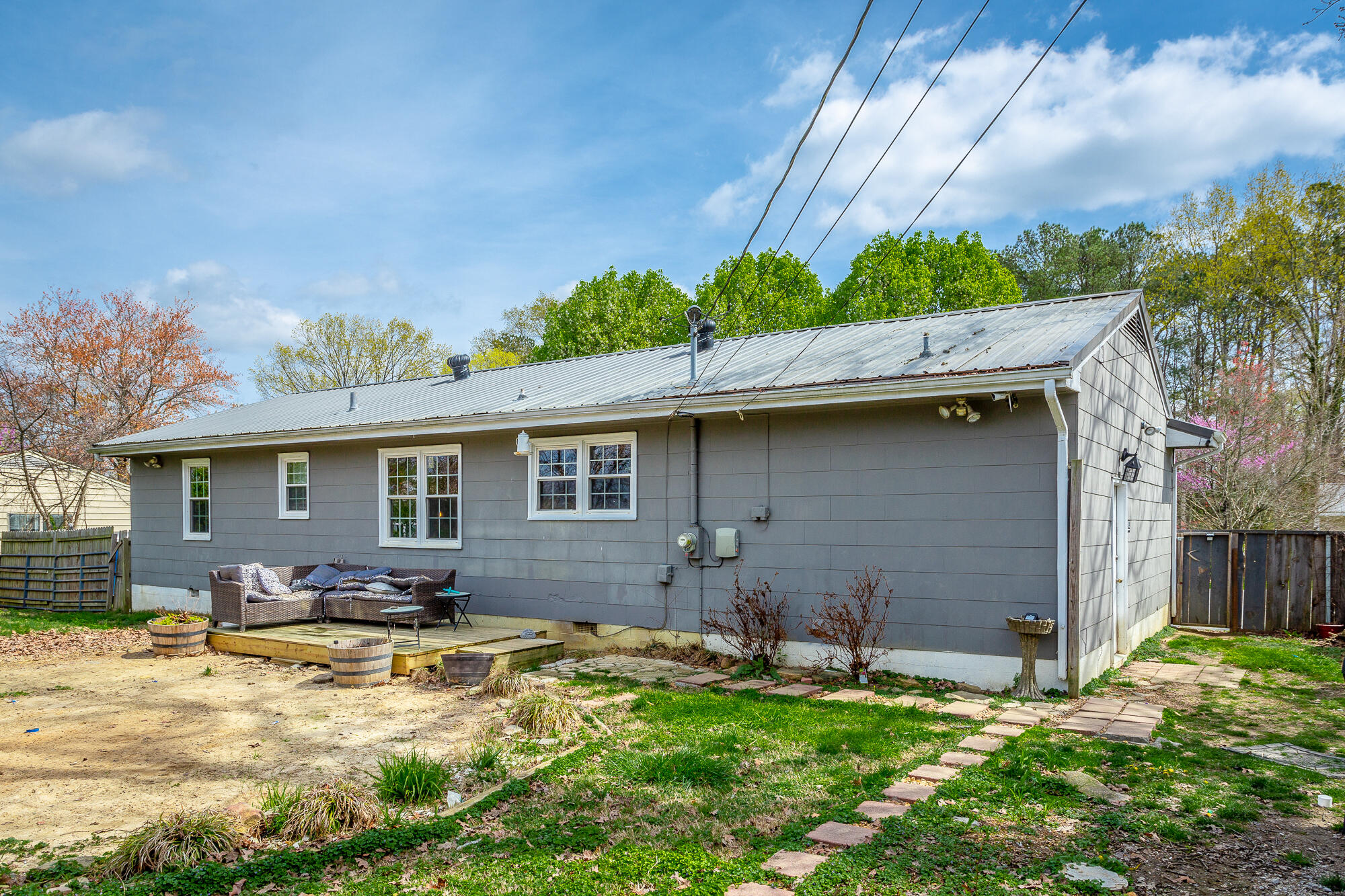 1037 Lansdell Road East Ridge, TN 37412 - Photo 33 of 35 Back of home