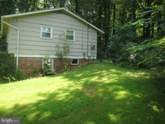 7831 Brompton Street Springfield, VA 22152 - Photo 11 of 16 Exterior (General)